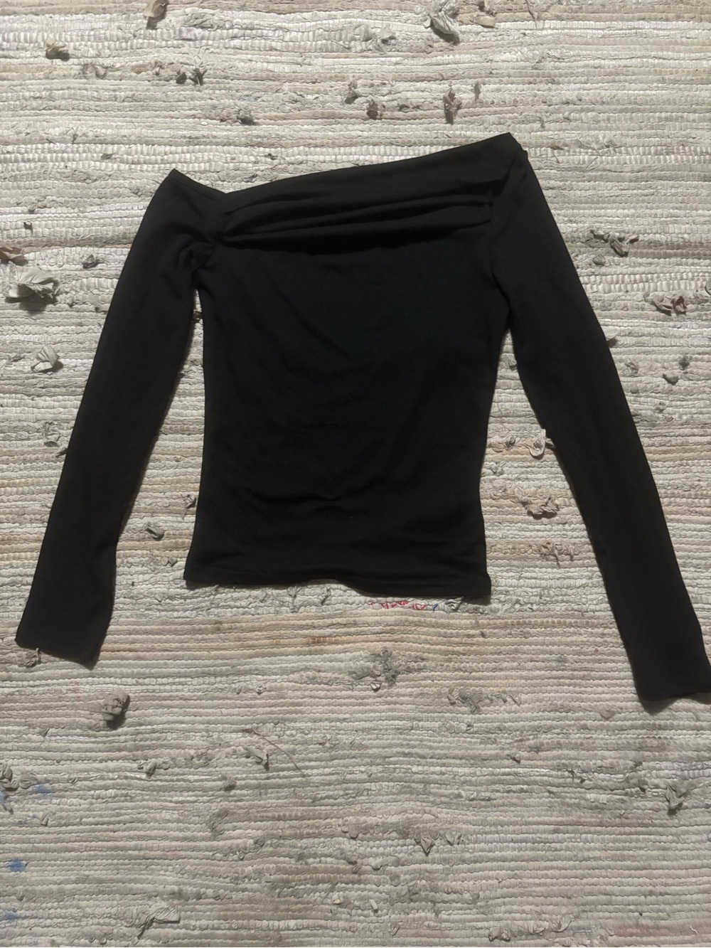 SHEIN Black Off-Shoulder Long Sleeve Top